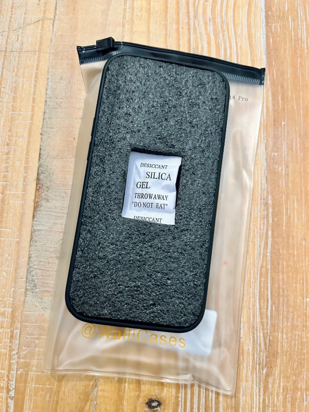 Walli Midnight Floral iPhone 14 Pro Case with Card Holder NIB